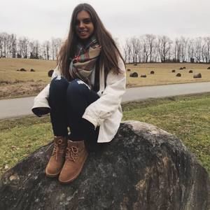 Meet your Posher, Sierra